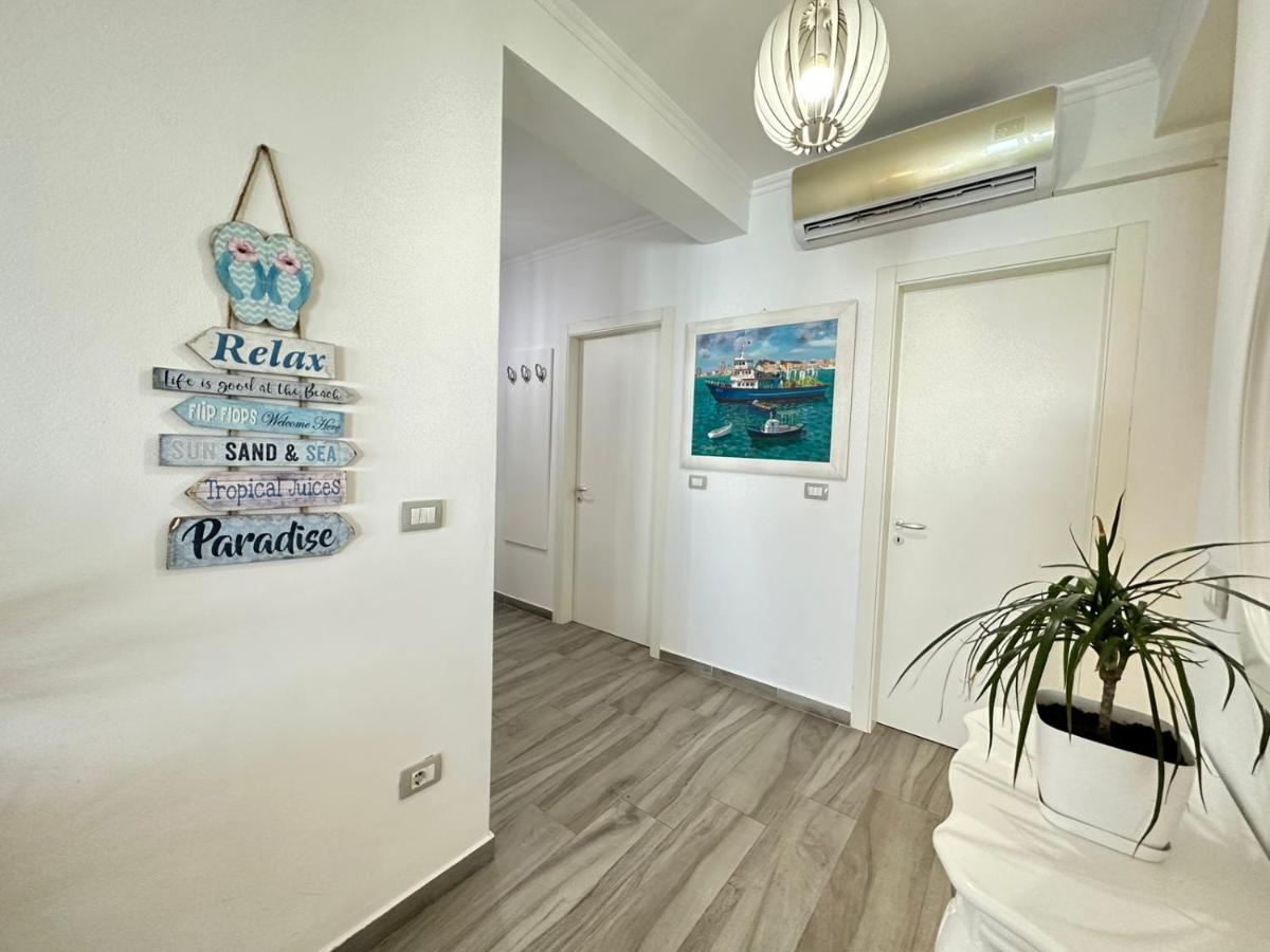 Home Aquamarine & Residence Vlorë 외부 사진