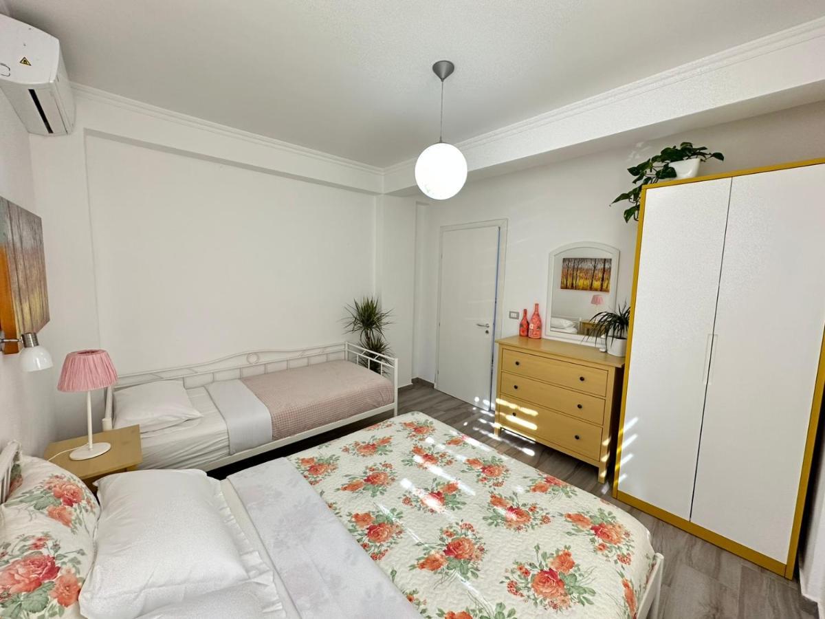Home Aquamarine & Residence Vlorë 외부 사진