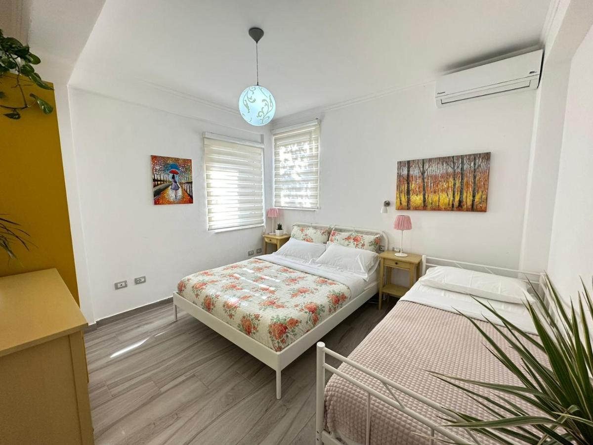 Home Aquamarine & Residence Vlorë 외부 사진