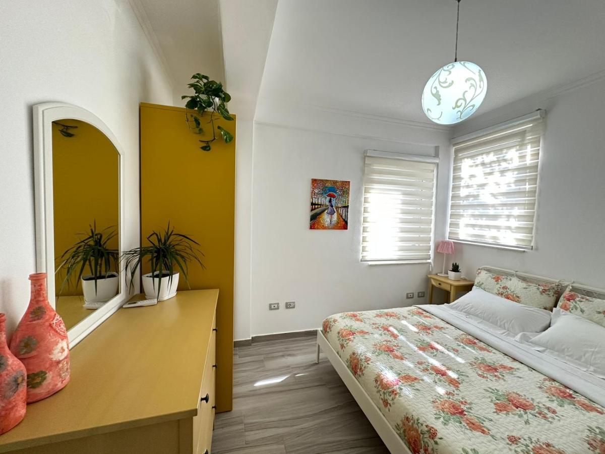 Home Aquamarine & Residence Vlorë 외부 사진