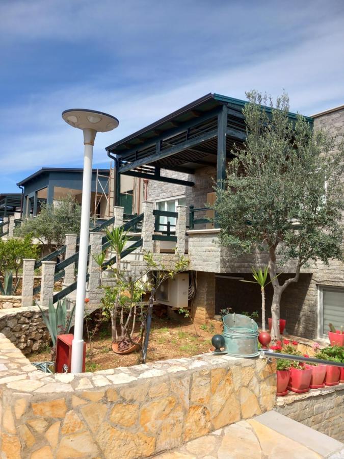 Home Aquamarine & Residence Vlorë 외부 사진